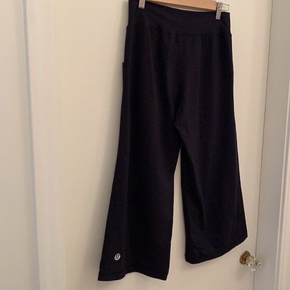 Lululemon wide leg vintage crops Culottes XS - Picture 5 of 6